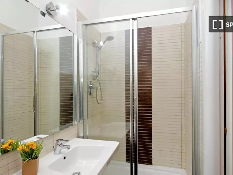 Immagine 19 di Appartamento in affitto  in Via Otranto a Roma