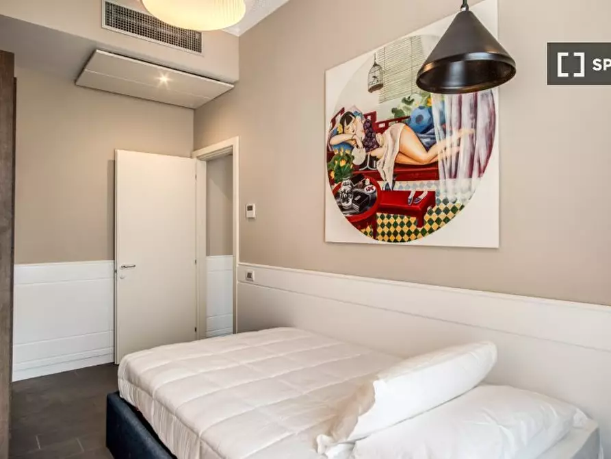 Immagine 3 di Camera condivisa in affitto  in Via Volturno a Roma