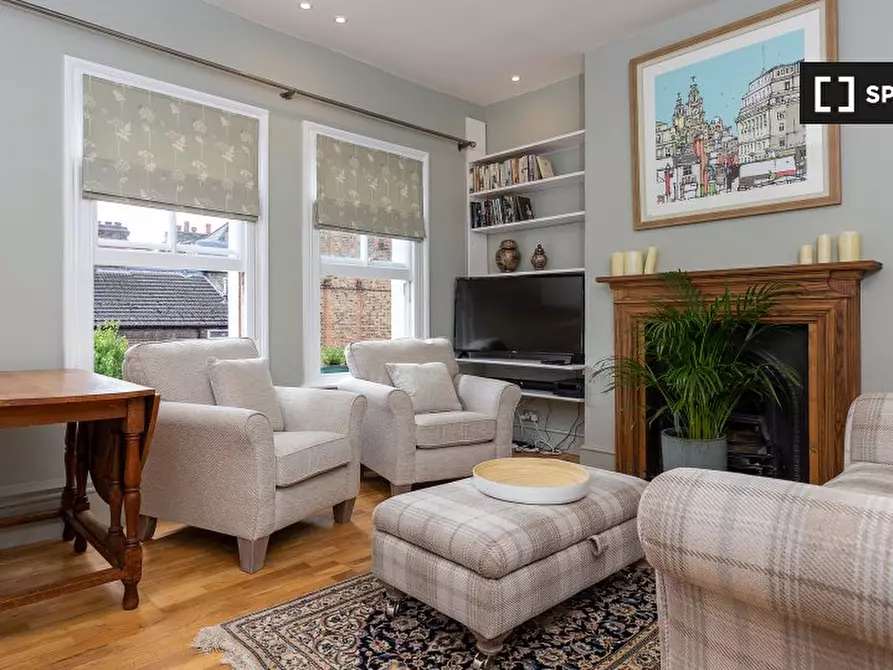 Immagine 1 di Appartamento in affitto  in Heyford Ave a Lambeth