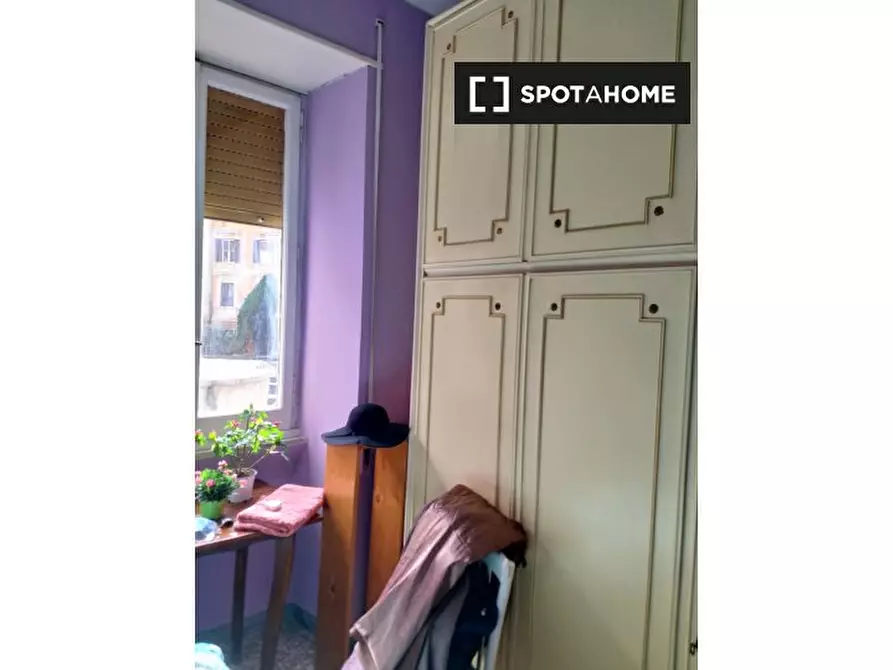 Immagine 9 di Camera condivisa in affitto  in Via Amiterno a Roma