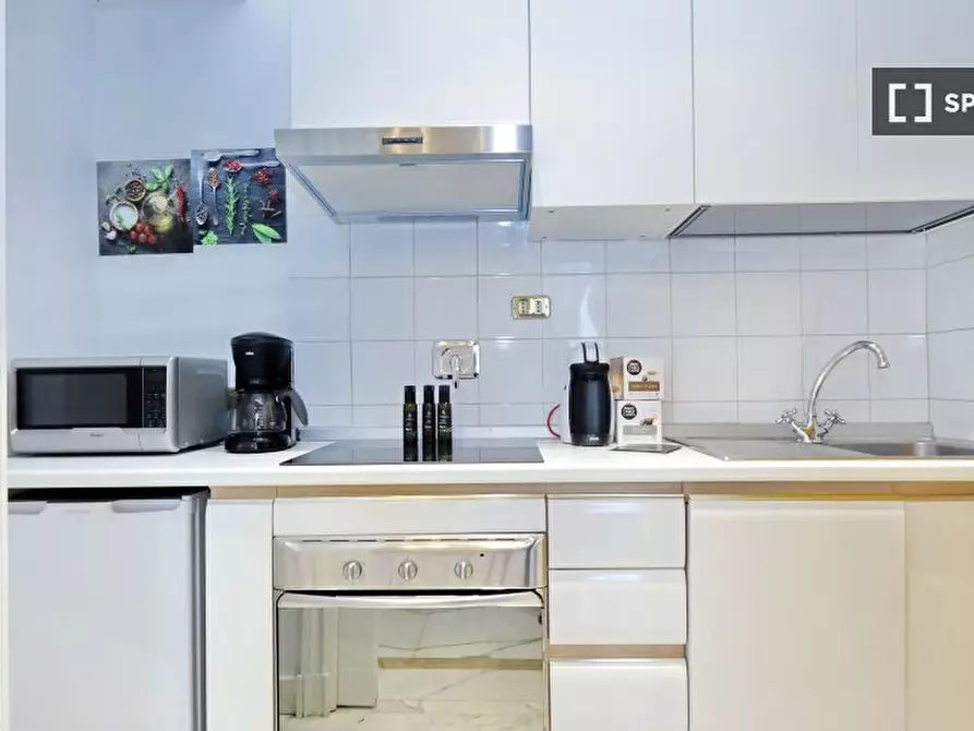 Immagine 4 di Appartamento in affitto  in Via del Tritone a Roma