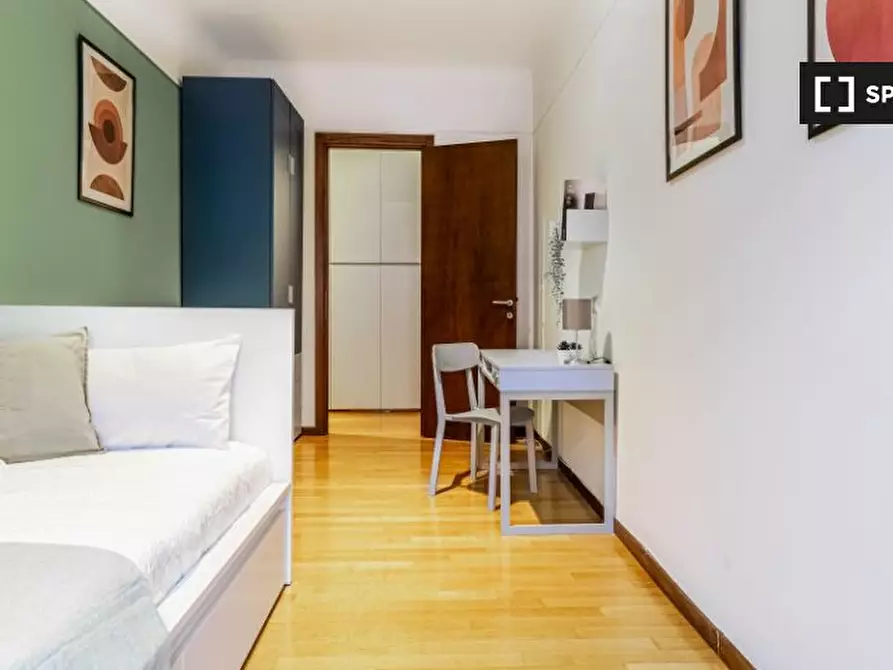 Immagine 8 di Camera condivisa in affitto  in Via Coluccio Salutati a Milano