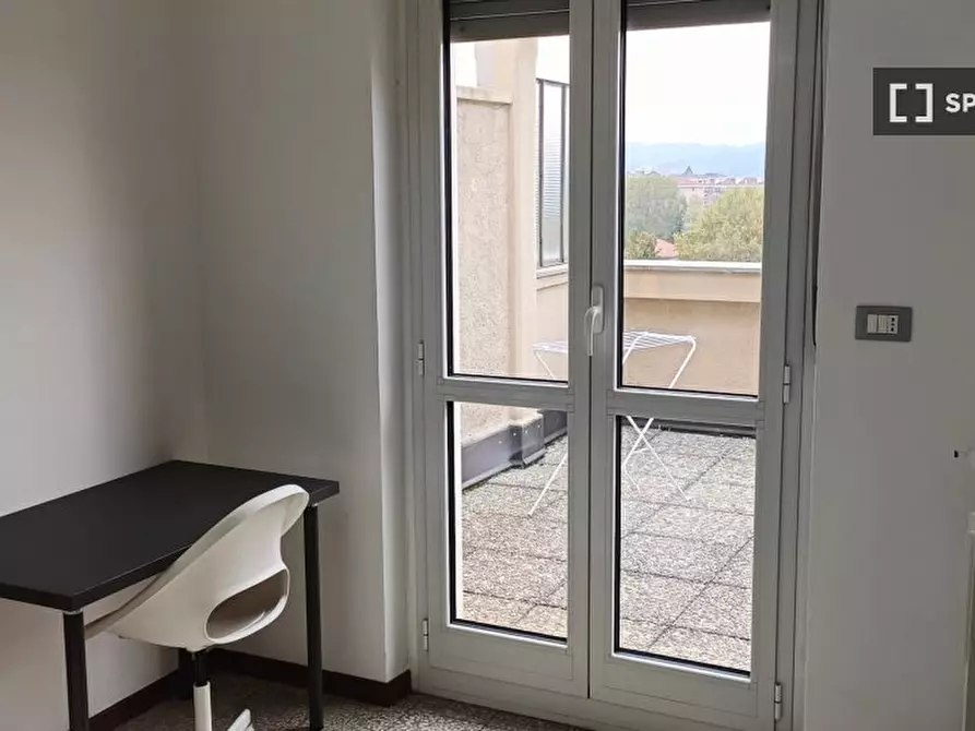 Immagine 12 di Camera condivisa in affitto  in Corso Svizzera a Torino