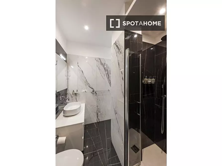 Immagine 5 di Appartamento in affitto  in Via Ippolito Nievo a Roma