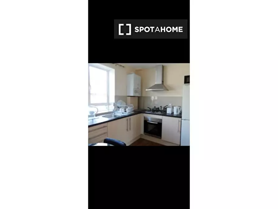 Immagine 8 di Camera condivisa in affitto  in Martindale Ave a East Ham