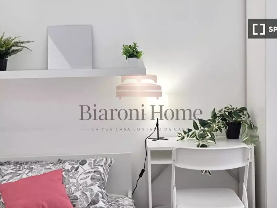 Immagine 6 di Camera condivisa in affitto  in Via Terraggio a Milano