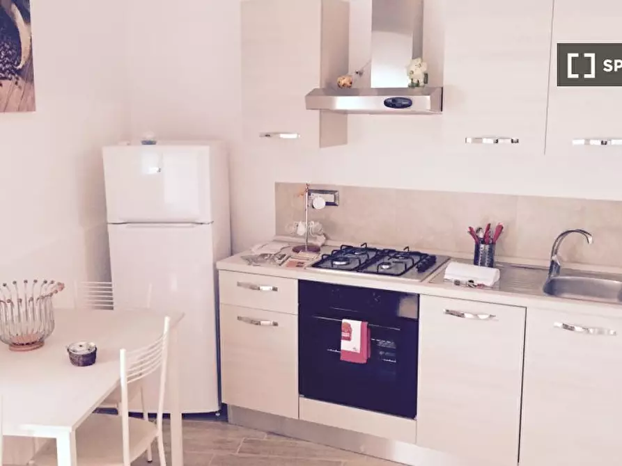 Immagine 1 di Appartamento in affitto  in Via Flavio Gioia a Napoli