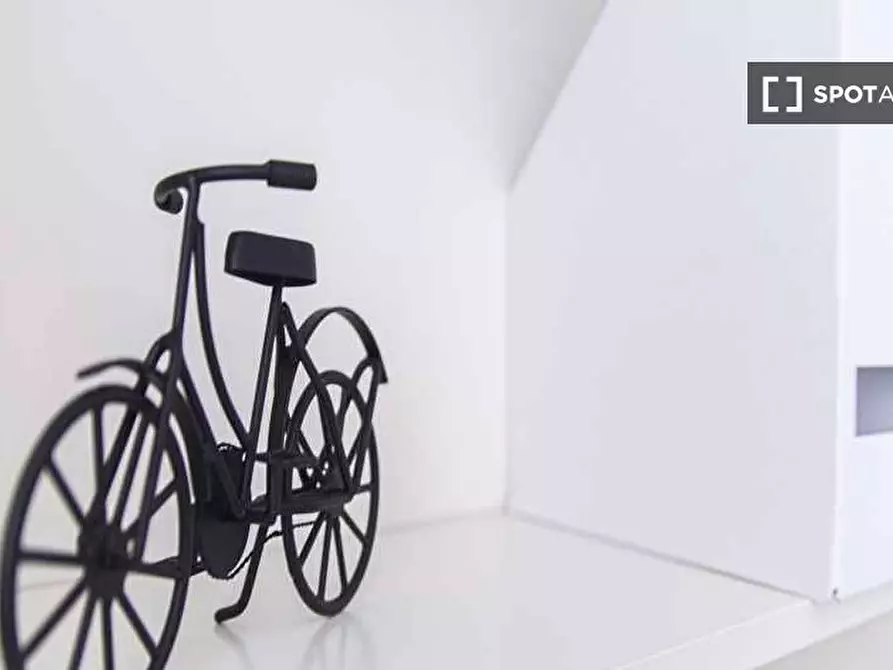 Immagine 4 di Camera condivisa in affitto  in Via Risorgimento Milan a Sesto San Giovanni