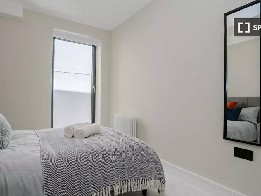 Immagine 10 di Appartamento in affitto  in Elm Grove a Merton