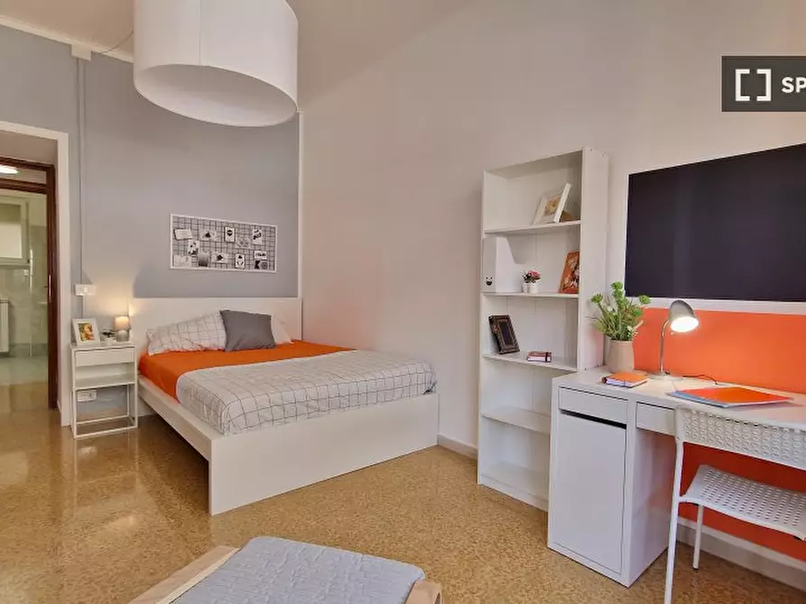 Immagine 4 di Camera condivisa in affitto  in Lungotevere di Pietra Papa a Roma