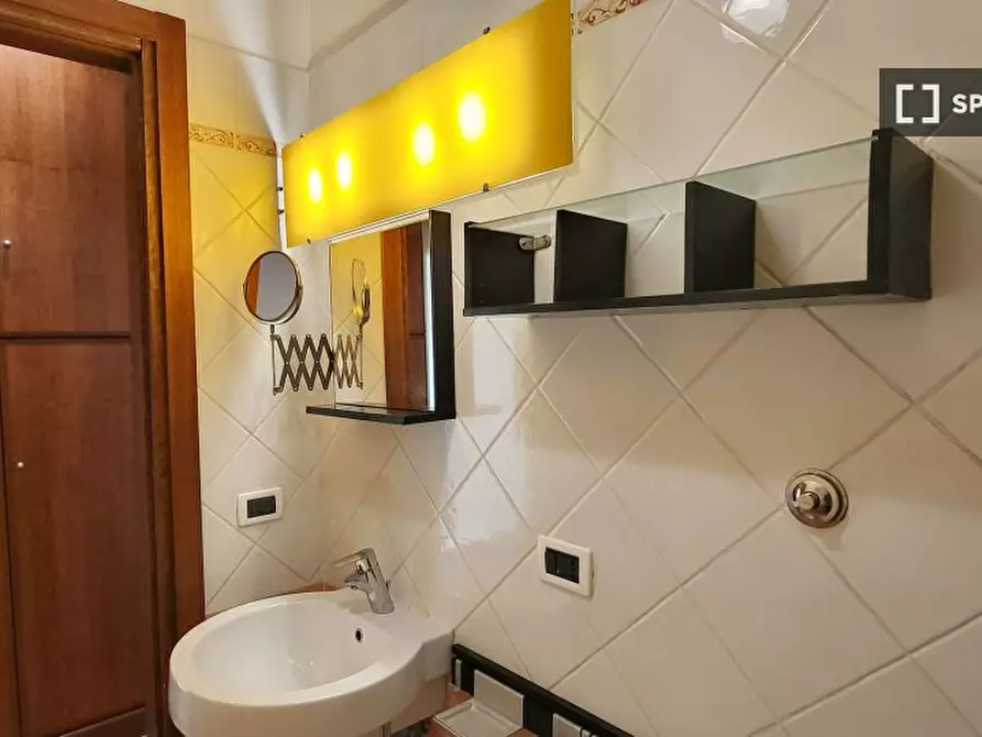 Immagine 10 di Appartamento in affitto  in Via Ettore Giovenale a Roma