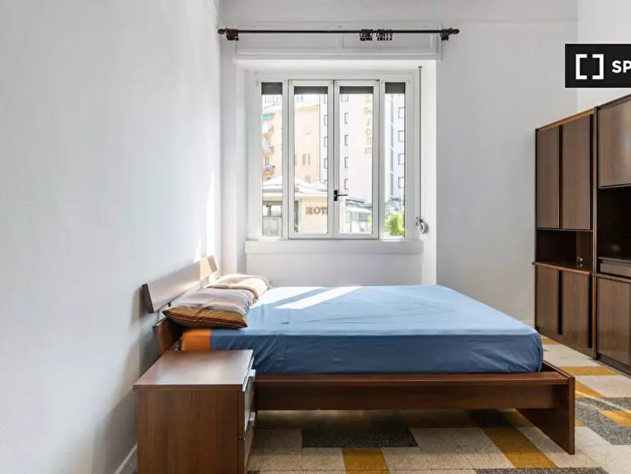 Immagine 3 di Camera condivisa in affitto  in Via Bruno Buozzi a Sesto San Giovanni