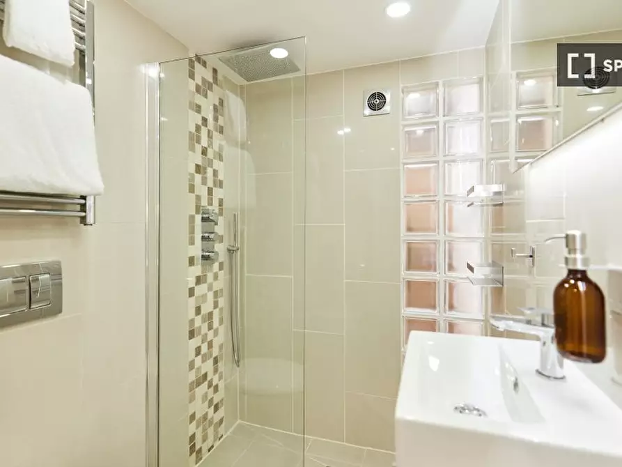 Immagine 16 di Appartamento in affitto  in flat a a Camberwell