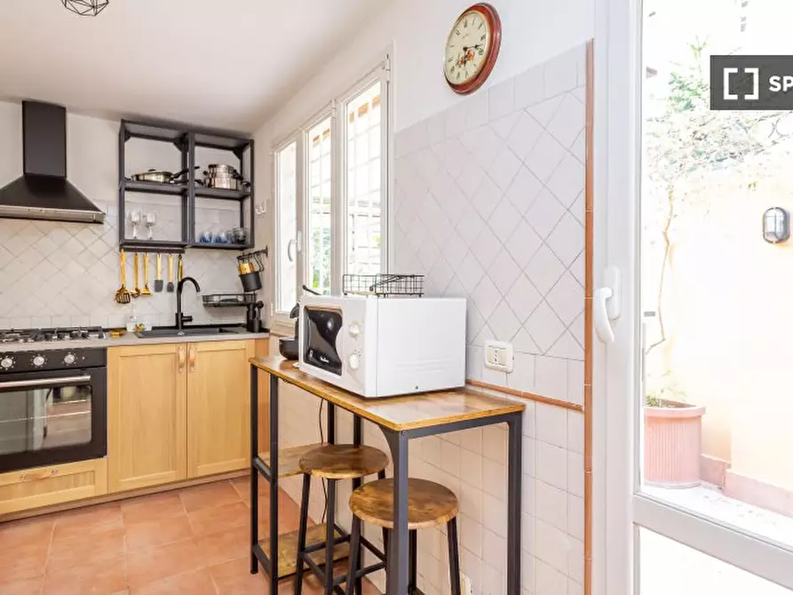 Immagine 12 di Appartamento in affitto  in Piazza Regina Margherita a Roma