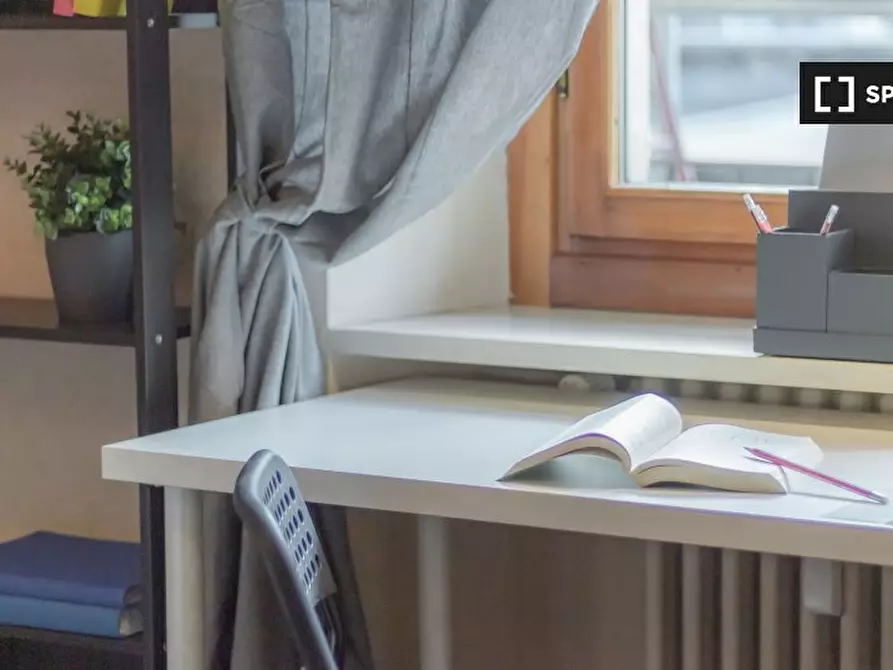 Immagine 2 di Camera condivisa in affitto  in Via Principi d'Acaja a Torino