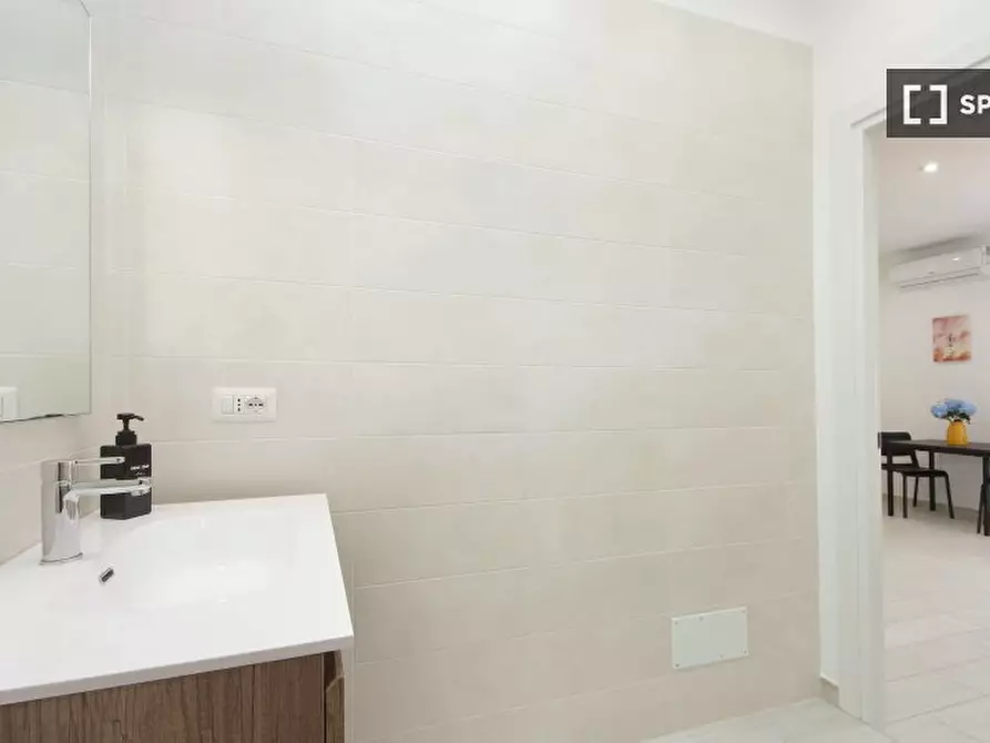 Immagine 17 di Ufficio in affitto  in Viale Ammiraglio del Bono a Roma