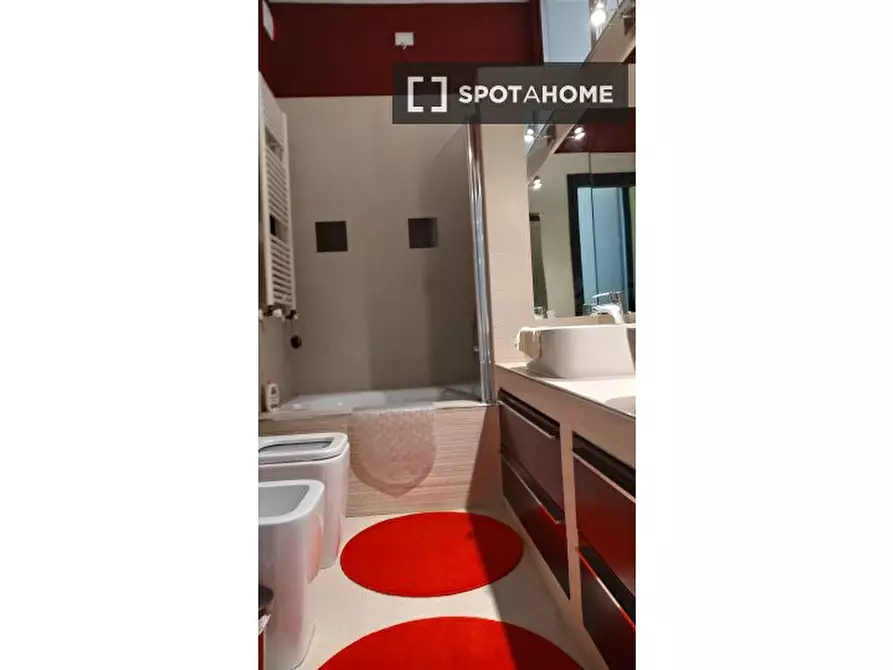 Immagine 12 di Camera condivisa in affitto  in Via Goffredo Mameli a Roma