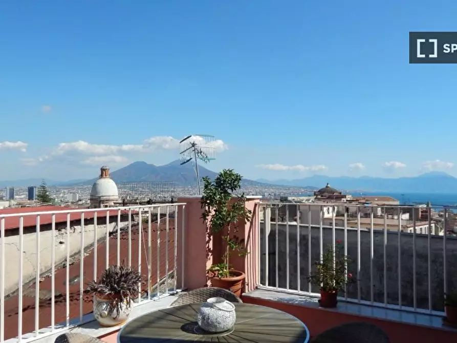 Immagine 1 di Appartamento in affitto  in Via Salvator Rosa a Napoli