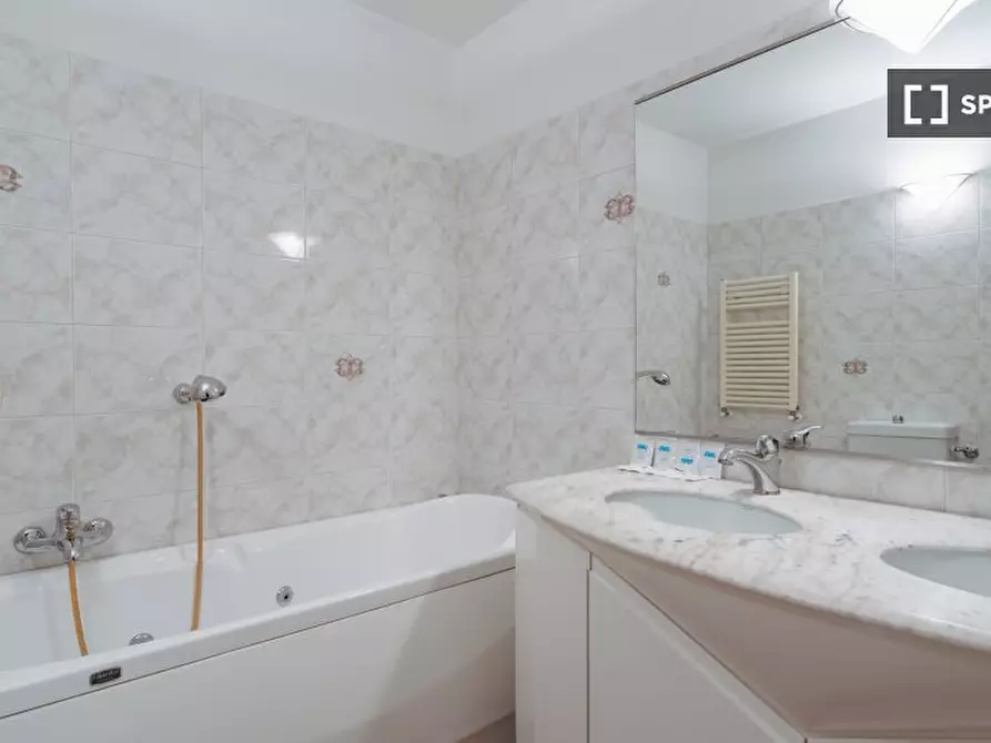 Immagine 2 di Appartamento in affitto  in Via Villani a Firenze