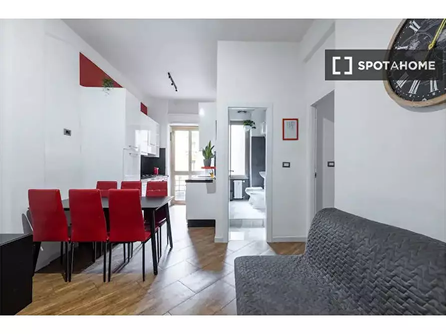 Immagine 11 di Appartamento in affitto  in Via degli Enotri a Roma