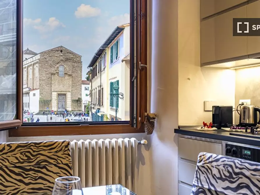 Immagine 13 di Appartamento in affitto  in Borgo S. Frediano a Firenze