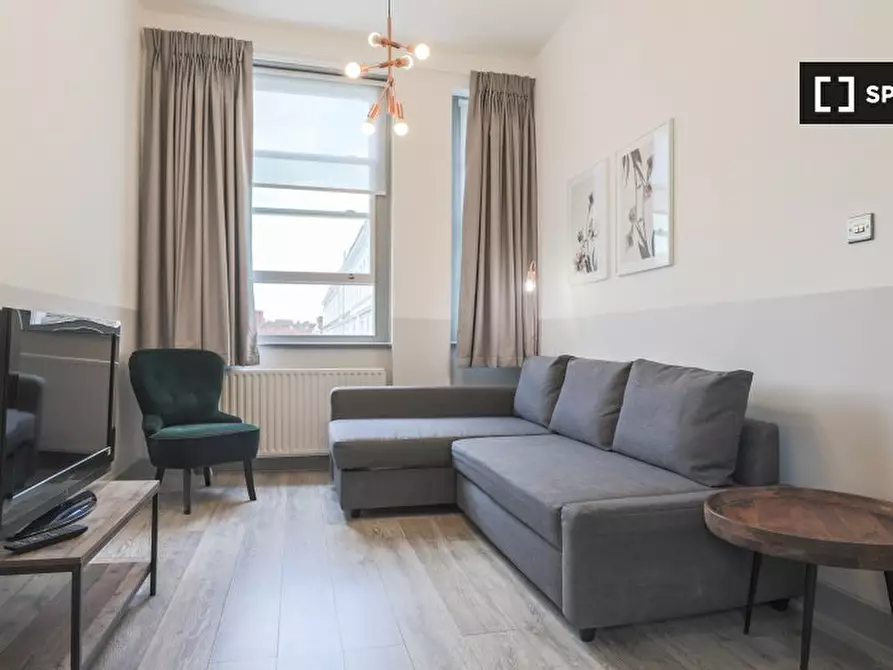 Immagine 3 di Appartamento in affitto  in Nevern Rd a Kensington