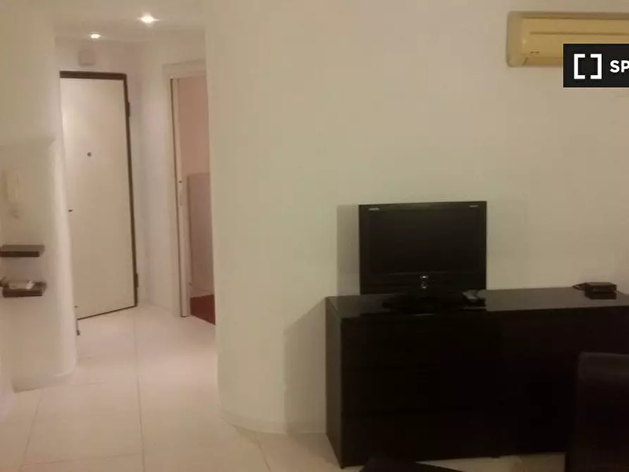 Immagine 9 di Appartamento in affitto  in Via Massimo Meliconi, 00128 Roma RM, Italy a Roma