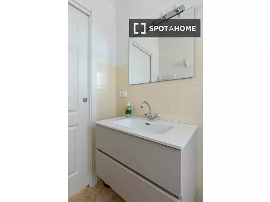 Immagine 17 di Appartamento in affitto  in Via dei Monti di Primavalle a Roma