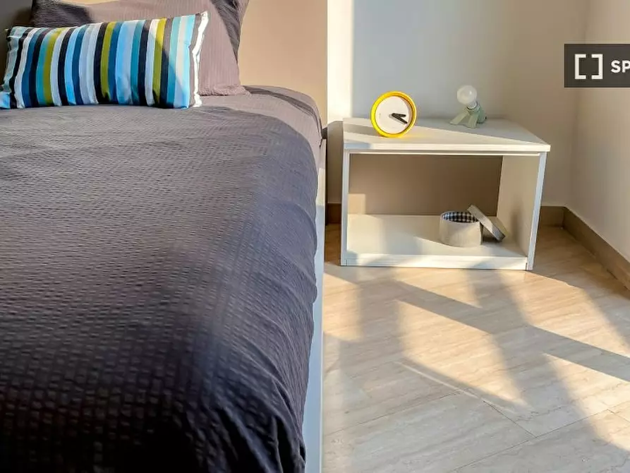 Immagine 6 di Camera condivisa in affitto  in Via Gressoney a Milano