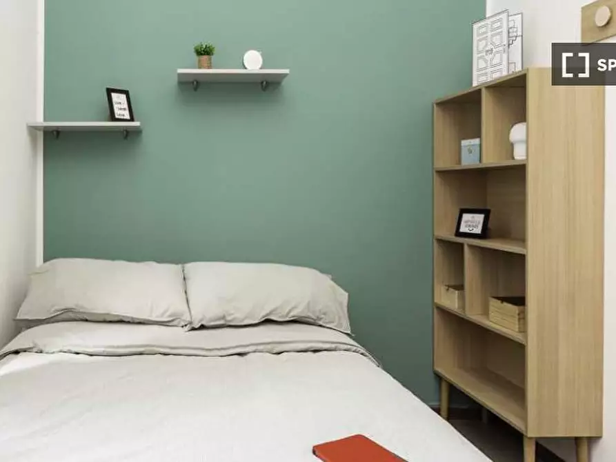 Immagine 2 di Camera condivisa in affitto  in Via Giuseppe Meda a Milano