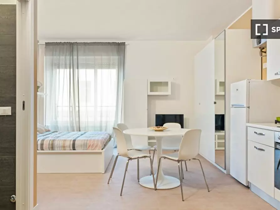 Immagine 3 di Ufficio in affitto  in Via Luciano Manara a Milano