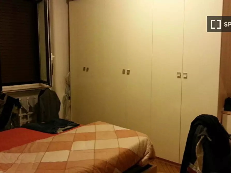 Immagine 3 di Camera condivisa in affitto  in Viale Lucania a Milano