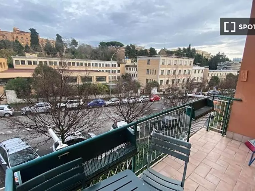 Immagine 3 di Appartamento in affitto  in Via Fonteiana a Roma