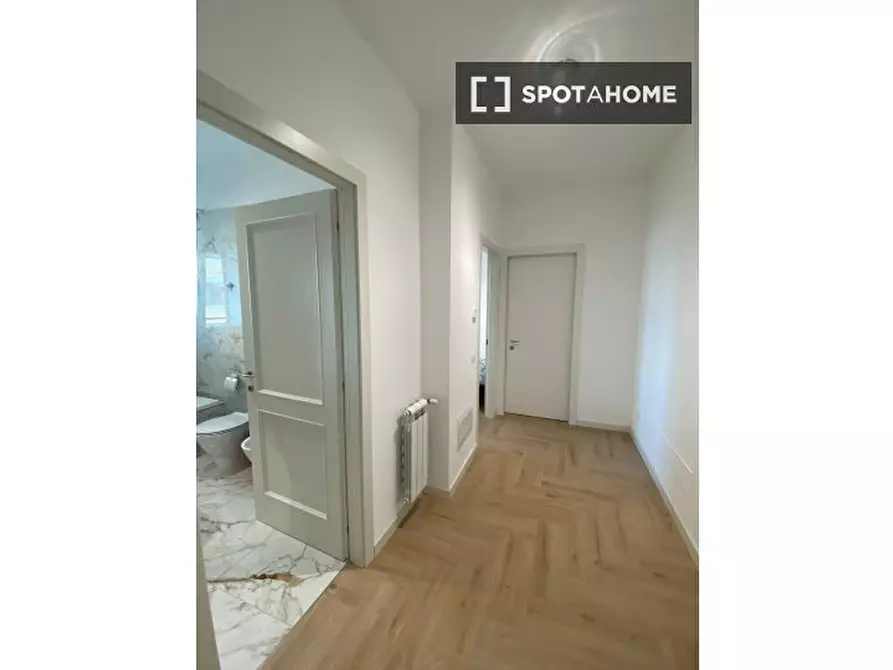 Immagine 6 di Camera condivisa in affitto  in Viale Piero e Alberto Pirelli a Milano