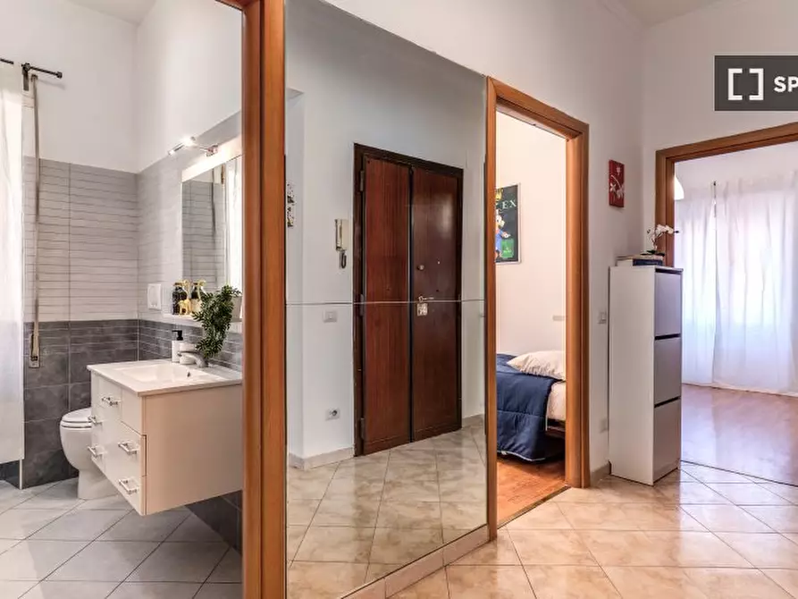 Immagine 4 di Appartamento in affitto  in Via dei Lauri a Roma