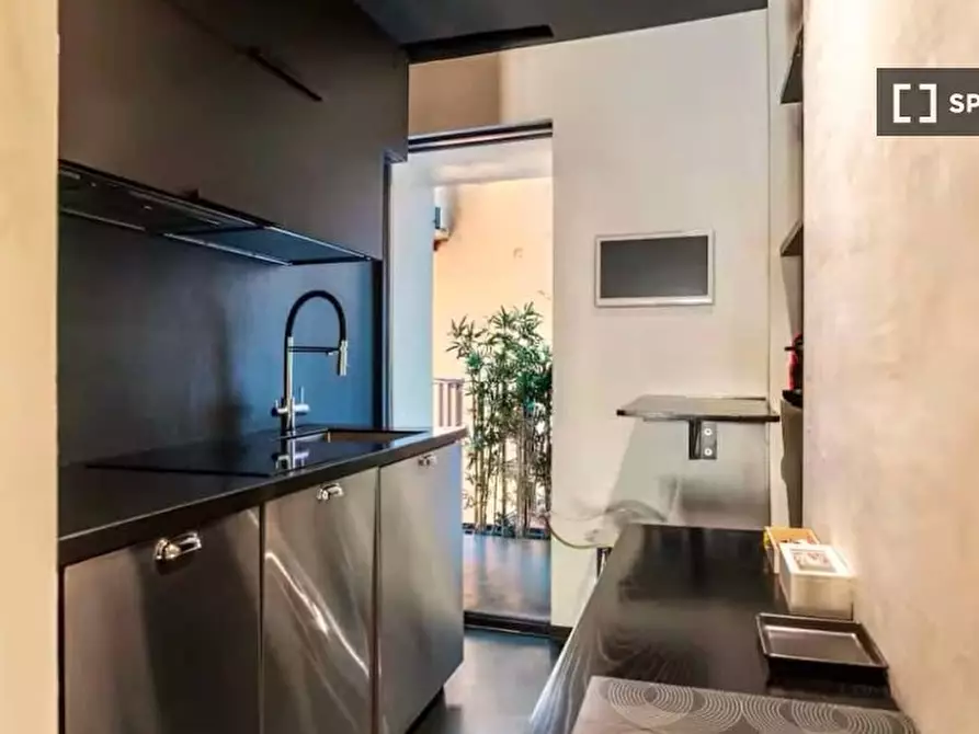 Immagine 9 di Ufficio in affitto  in Vicolo del Bologna a Roma