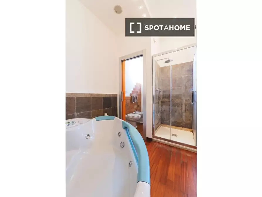 Immagine 19 di Camera condivisa in affitto  in Giulio Corrado Venini a Milano