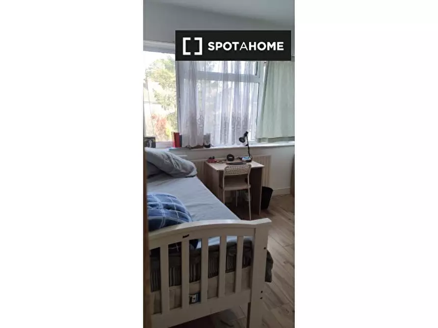 Immagine 2 di Camera condivisa in affitto  in Friary Rd a Ealing