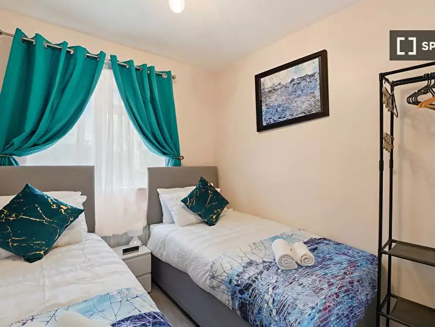 Immagine 9 di Appartamento in affitto  in Felixstowe Rd a Eltham