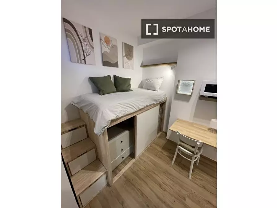 Immagine 4 di Ufficio in affitto  in V. Ariosto a Roma