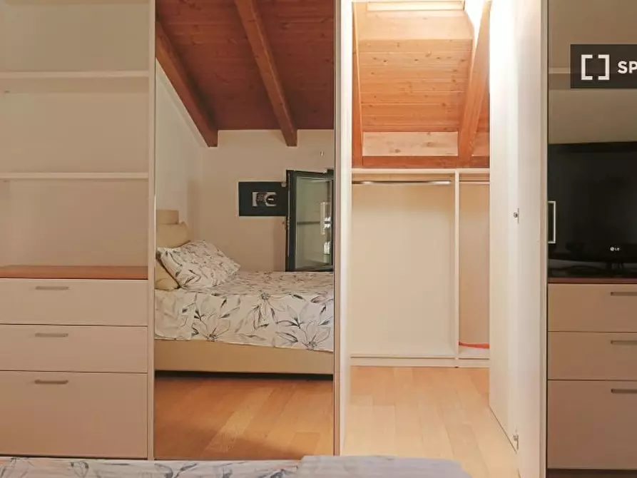 Immagine 13 di Appartamento in affitto  in Via Ampola a Milano