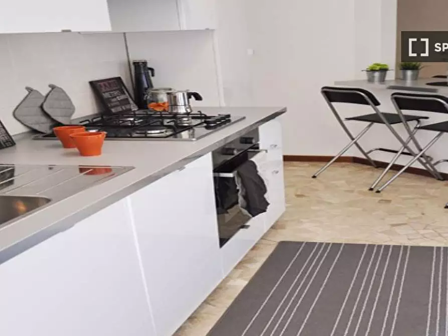 Immagine 15 di Camera condivisa in affitto  in Via Mauro Macchi a Milano