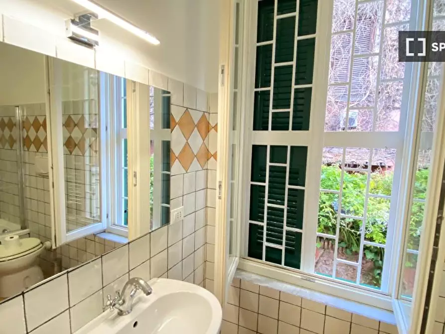 Immagine 8 di Appartamento in affitto  in Via di Sant'Onofrio a Roma