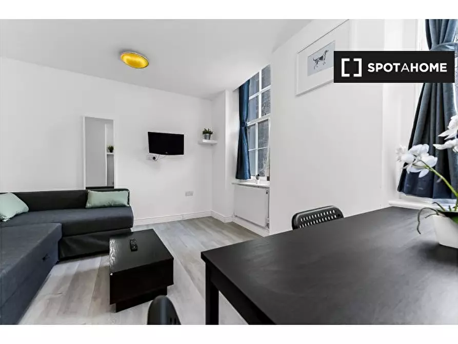 Immagine 3 di Appartamento in affitto  in Tottenham St a Camden Town