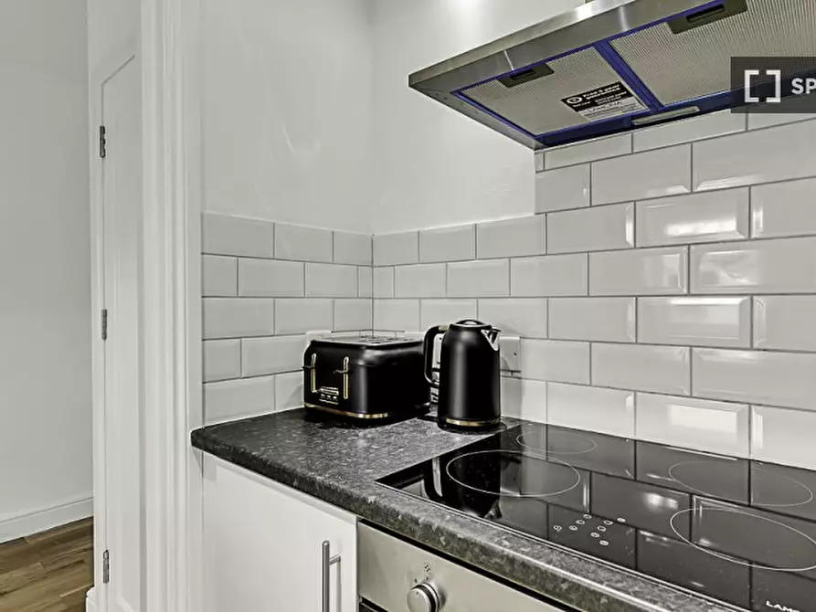 Immagine 9 di Appartamento in affitto  in Norfolk Place a Paddington