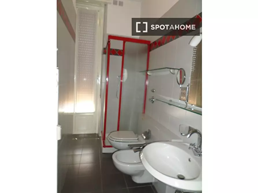 Immagine 2 di Appartamento in affitto  in Via Vallazze a Milano