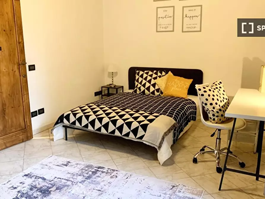 Immagine 2 di Camera condivisa in affitto  in VIA DI SAN SALVI a Firenze