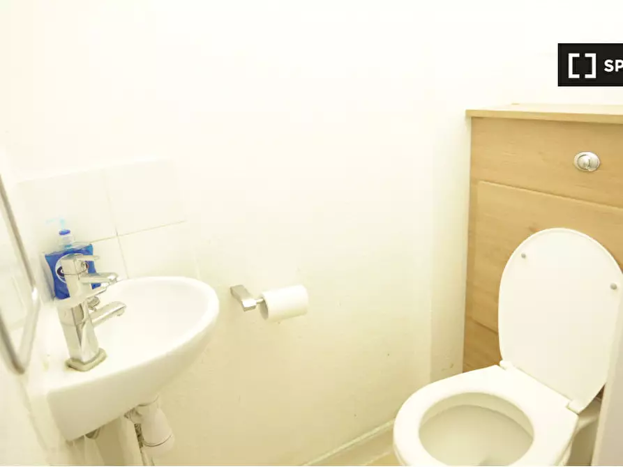 Immagine 15 di Camera condivisa in affitto  in Talwin Street a Poplar