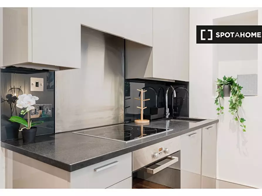 Immagine 7 di Appartamento in affitto  in Apartment a Kensington
