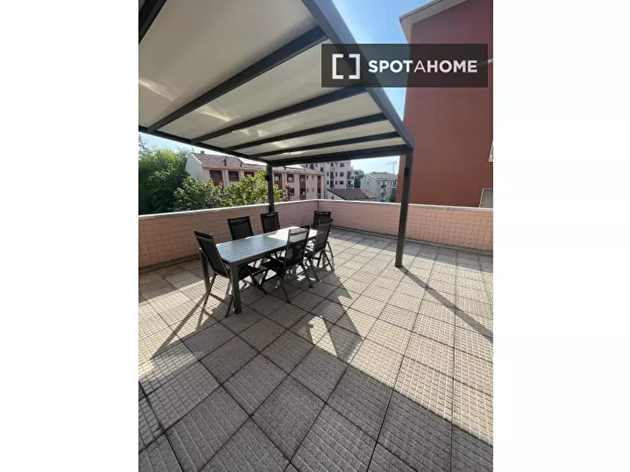 Immagine 2 di Camera condivisa in affitto  in Via Giuseppe Tartini a Milano